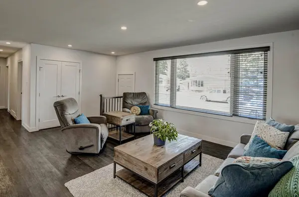 7024 20 ST SE, Calgary, AB T2C 0P6