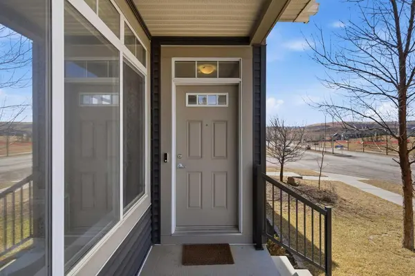 106 Nolan Hill DR NW, Calgary, AB T3R 0M9