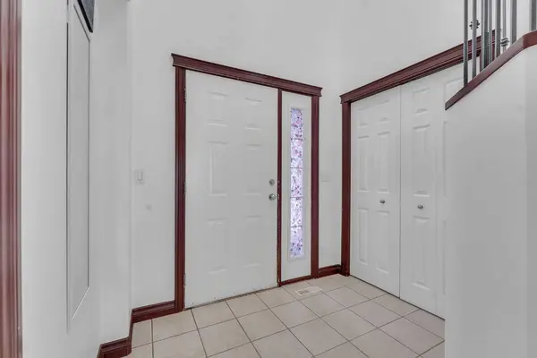 113 West Creek Pond, Chestermere, AB T1X 1H4