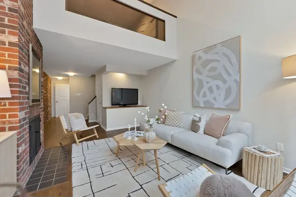 65 Mcgill ST, Toronto C08, ON M5B 1H3