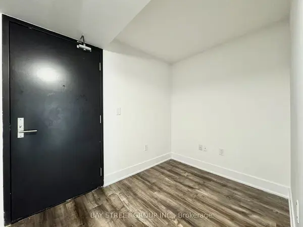 955 Bay ST #1203, Toronto C01, ON M5S 2A2