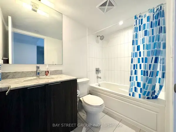 955 Bay ST #1203, Toronto C01, ON M5S 2A2