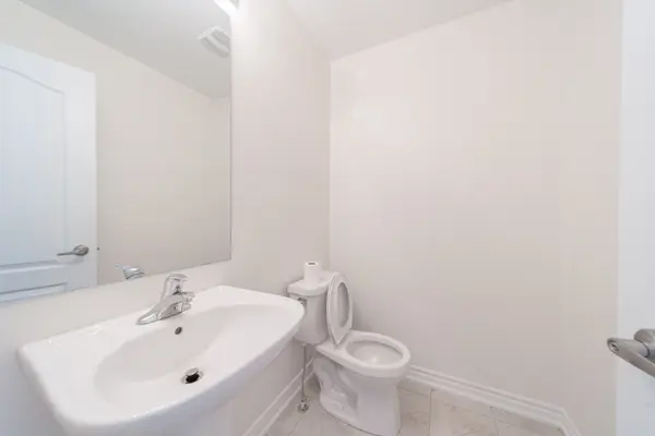 1195 Rexton DR, Oshawa, ON L1H 0H3