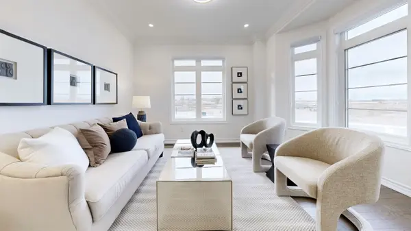 56 Connell DR, Georgina, ON L4P 0J5