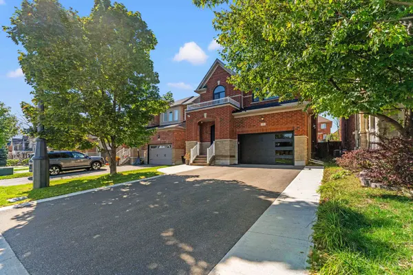 68 Alex Black ST, Vaughan, ON L6A 0V5