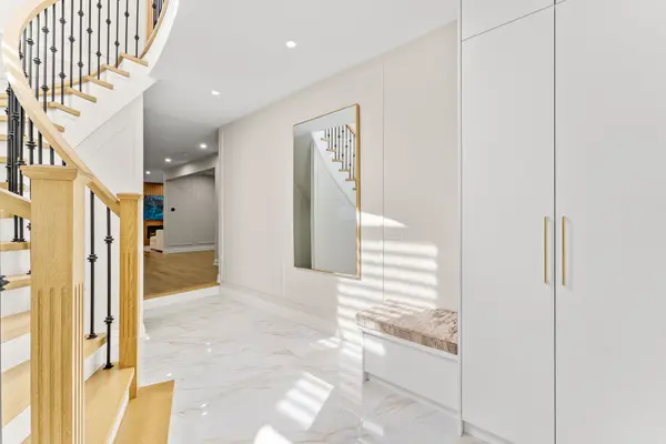 68 Alex Black ST, Vaughan, ON L6A 0V5