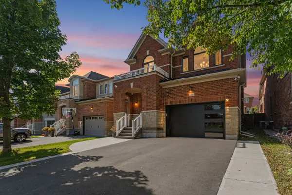 68 Alex Black ST, Vaughan, ON L6A 0V5