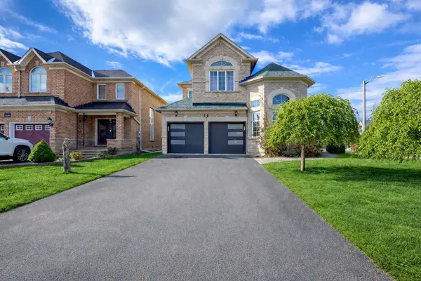 2 Eminence RD, Vaughan, ON L4K 5G2