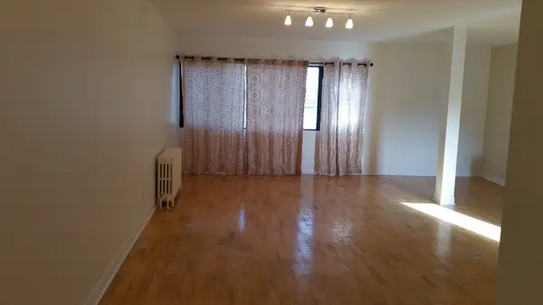 5317 Highway 7 N/A #Apt 2, Vaughan, ON L4L 1T4