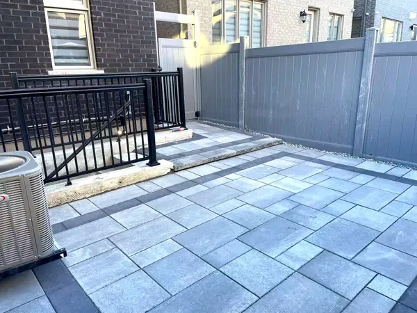 195 Milky way DR, Richmond Hill, ON L4C 5H3