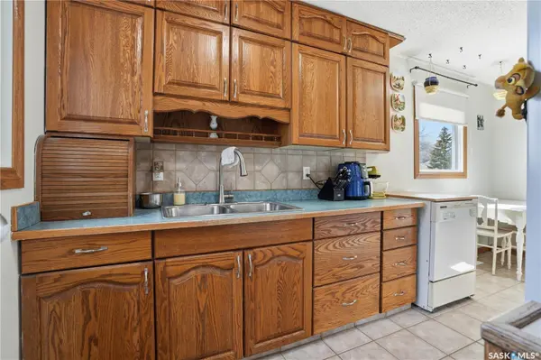 122 Forrester ROAD, Saskatoon, SK S7M 4G3