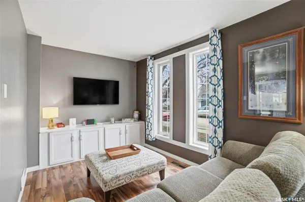 2532 Kelvin AVENUE, Saskatoon, SK S7J 0T7