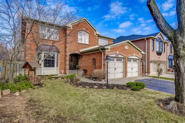 2139 Brays LN, Oakville, ON L6M 2T2