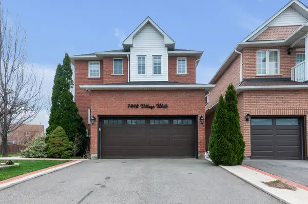 7448 Village WALK, Mississauga, ON L5W 2V7