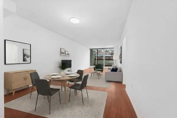 364 The East Mall N/A #221B, Toronto W08, ON M9B 6C5