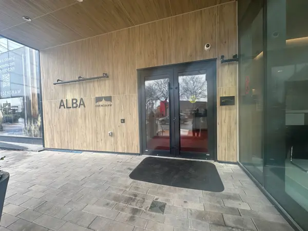 1 Fairview RD E #2310, Mississauga, ON L5A 4C6