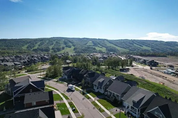 113 Red Pine ST, Blue Mountains, ON L9Y 0Z3