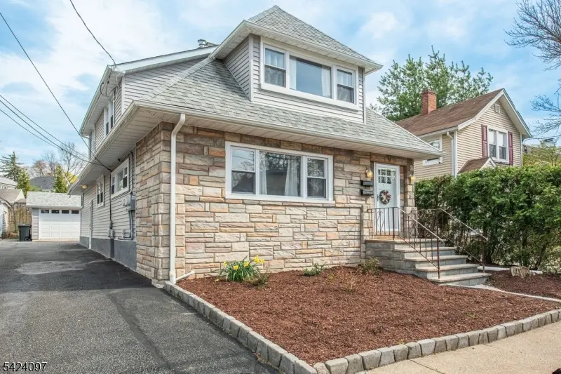 56 Central Ave, Caldwell Boro Twp., NJ 07006