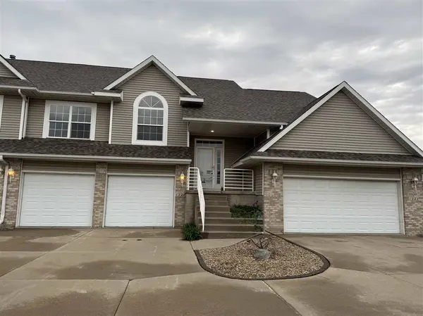 1224 Litchfield Dr #B, Hiawatha, IA 52233