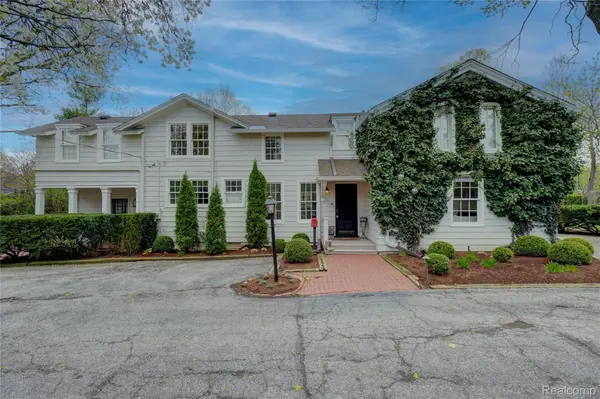 146 Puritan AVE, Birmingham, MI 48009