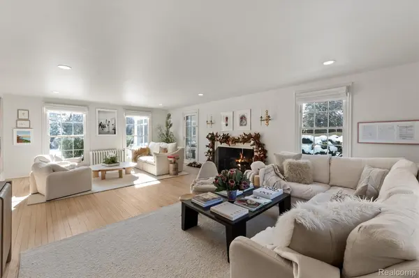 146 Puritan AVE, Birmingham, MI 48009