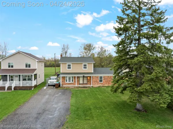 32204 Truman RD, Rockwood, MI 48173