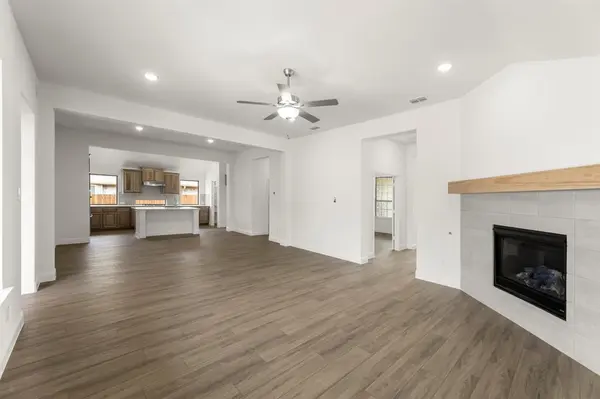 3821 Maize Avenue, Heartland, TX 75114