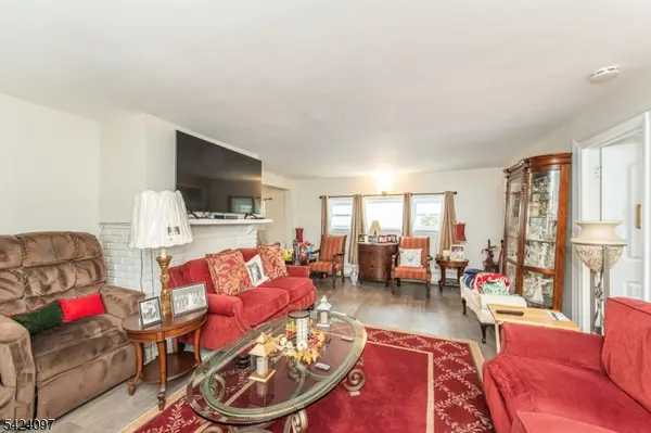 56 Central Ave, Caldwell Boro Twp., NJ 07006