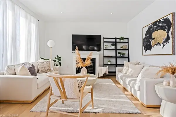 66 Cesar PL, Hamilton, ON L9G 0G3