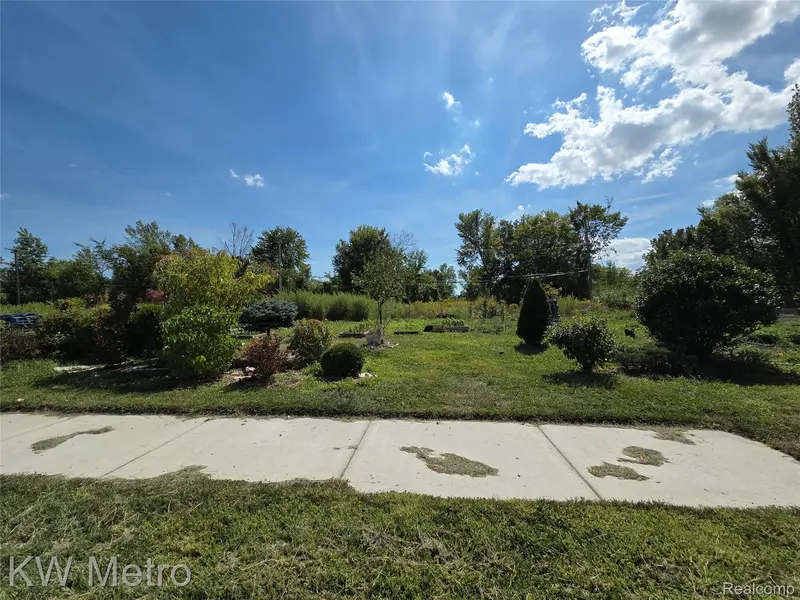 14166 Mayfield Street, Detroit, MI 48205