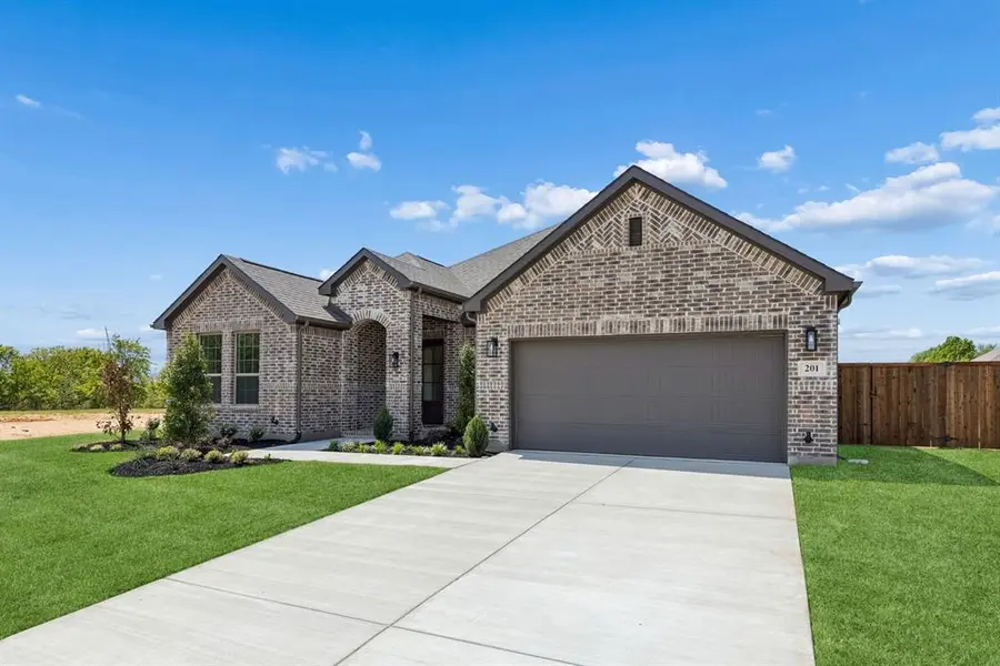 201 Cross Timbers Street, Azle, TX 76020