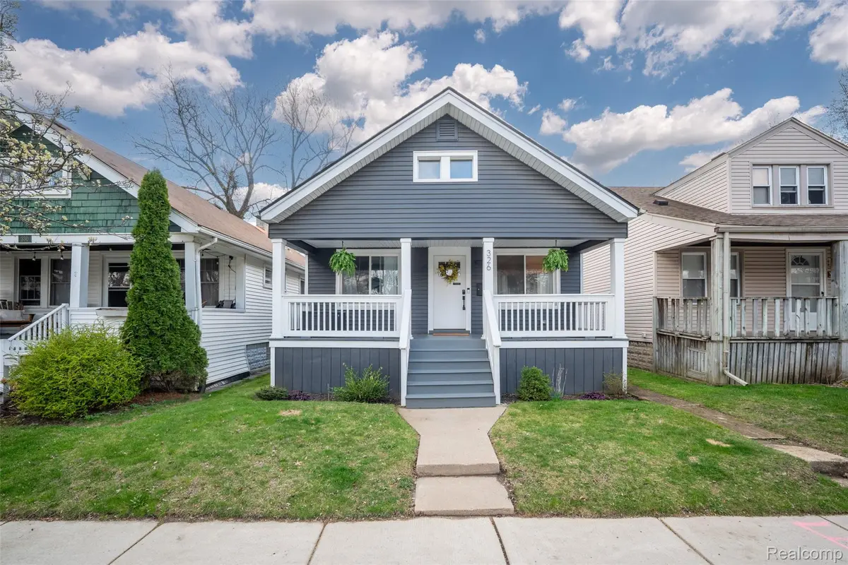 326 E Cambourne ST, Ferndale, MI 48220