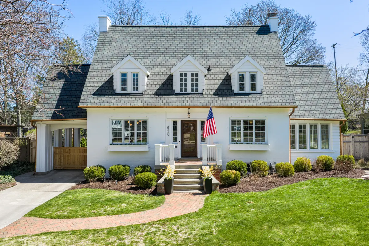 520 Cambridge BLVD SE, East Grand Rapids, MI 49506