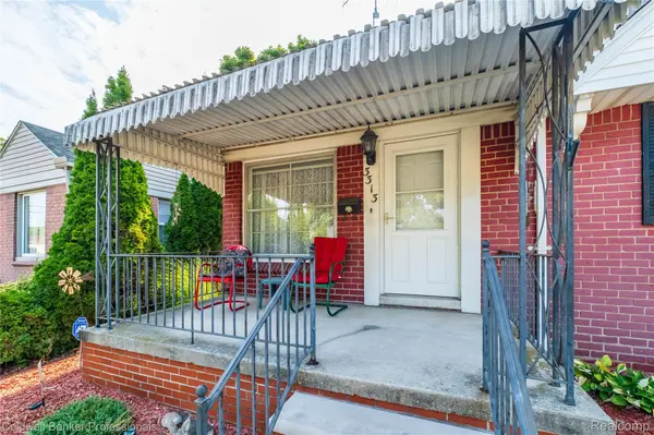 3313 Hollywood ST, Dearborn, MI 48124