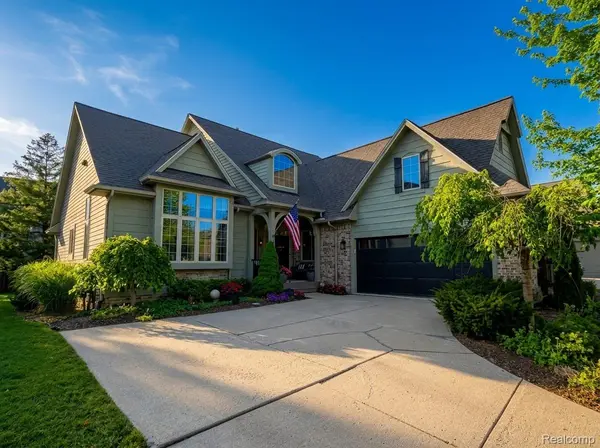 4592 Leblanc CT, Genoa Township, MI 48116