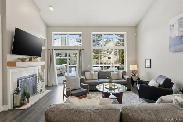 4592 Leblanc CT, Genoa Township, MI 48116