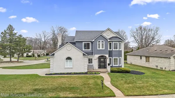 33160 Wendy DR, Sterling Heights, MI 48310