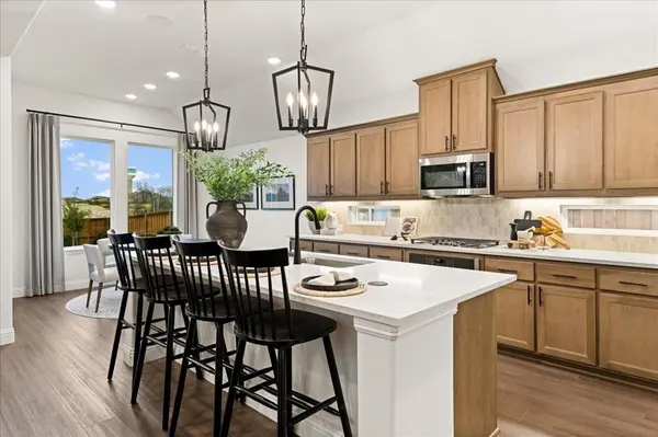 4105 Maize Avenue, Heartland, TX 75114