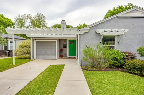 6304 Locke Avenue, Fort Worth, TX 76116