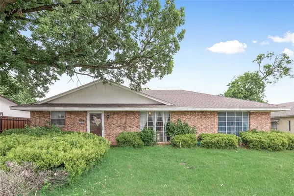 1308 N Kaufman Street, Ennis, TX 75119