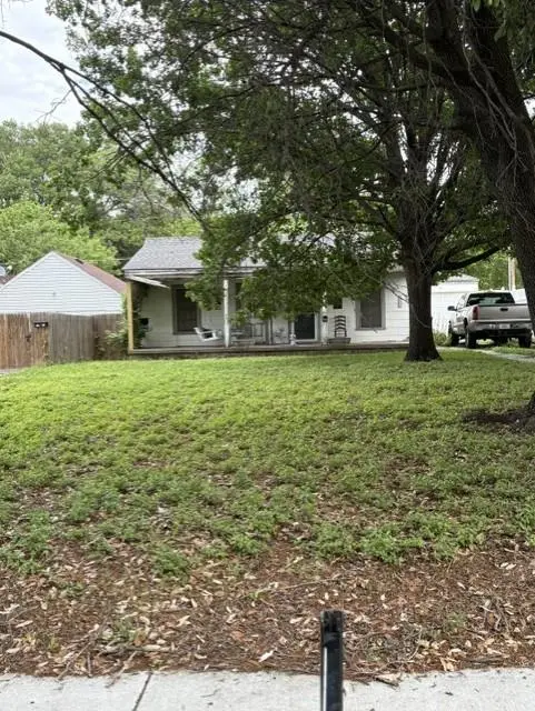 3029 Willing Avenue, Fort Worth, TX 76110