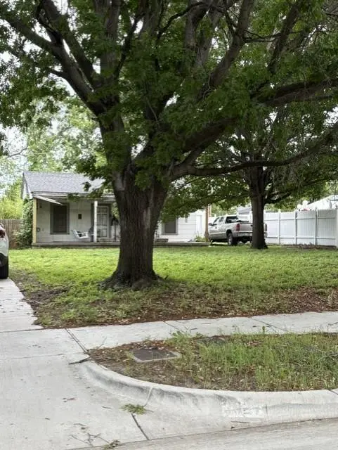 3029 Willing Avenue, Fort Worth, TX 76110