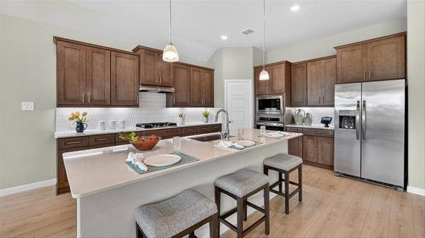 10417 PALMETTO Street, Grand Prairie, TX 76065