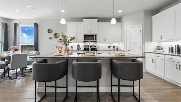 1909 CHEROKEE Lane, Cleburne, TX 76033