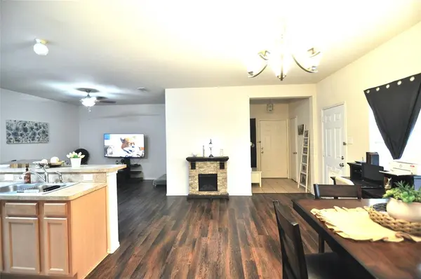 7512 Howling Coyote Lane, Fort Worth, TX 76131