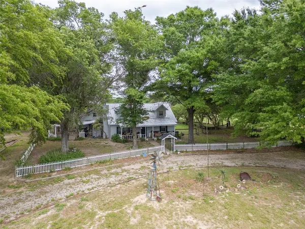 401 County Road 3114, Quitman, TX 75783