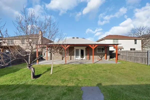 317 Dakota Ridge Drive, Fort Worth, TX 76134