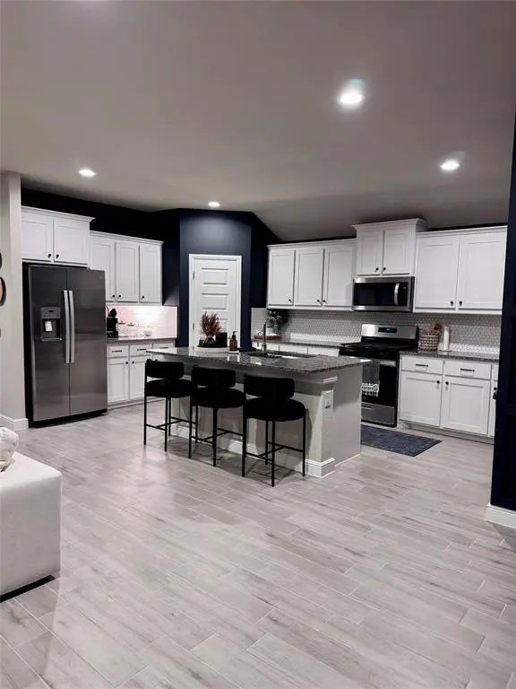 1913 Cookes Lane, Cleburne, TX 76033