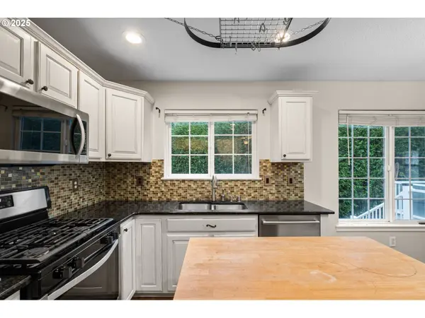 7902 NW 14TH CT, Vancouver, WA 98665