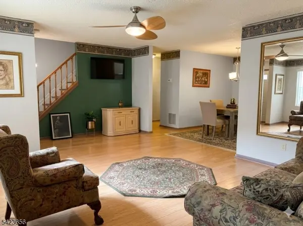 28 Rutgers Dr, Newark City, NJ 07103